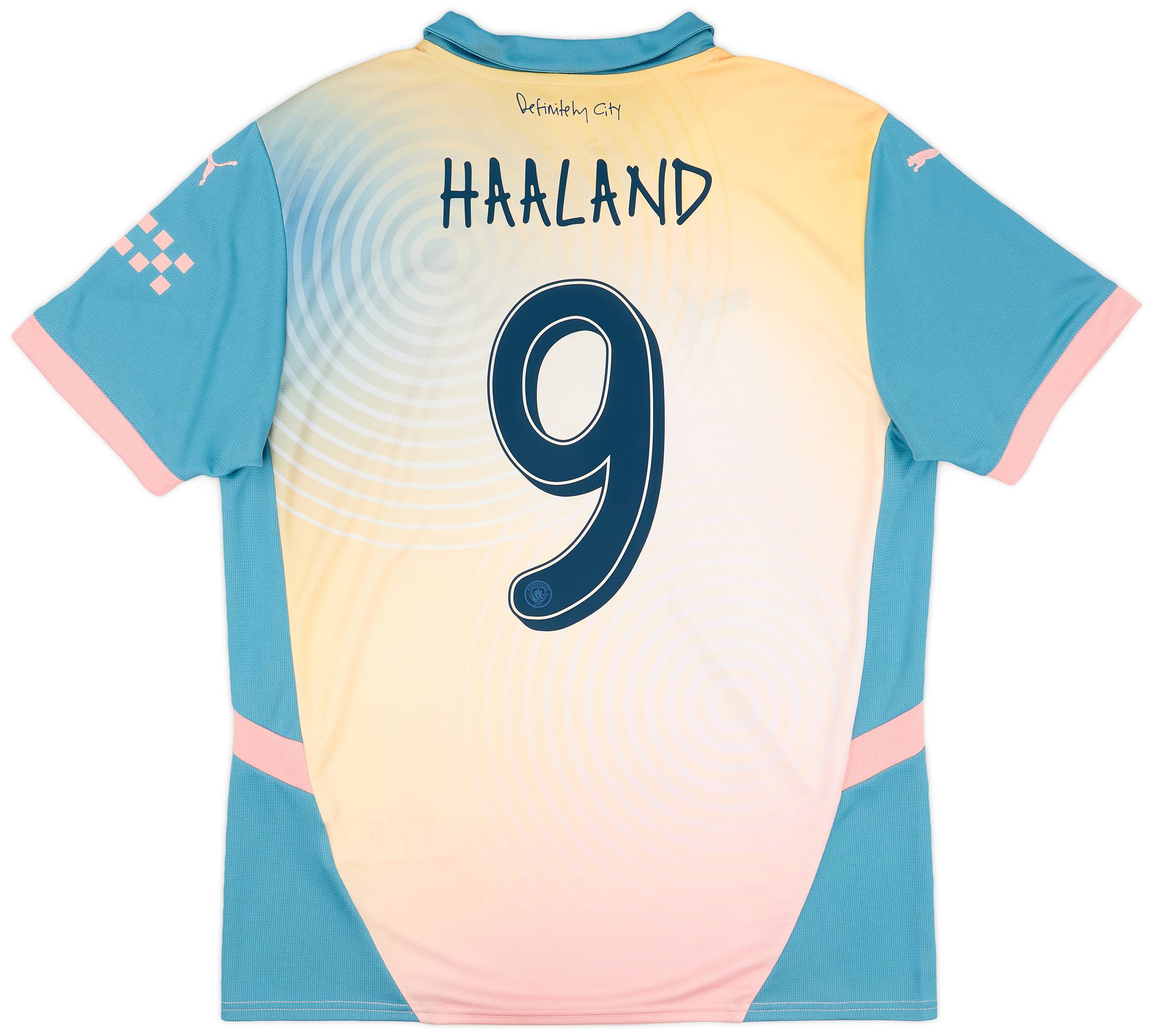 https://www.classicfootballshirts.co.uk/cdn-cgi/image/fit%3Dpad%2Cq%3D70%2Cf%3Dwebp/pub/media/catalog/product//f/0/f0b104ba5d2dca449c9efe47c287bb778efa79ef84445dc1f280866128df9dd1.jpeg