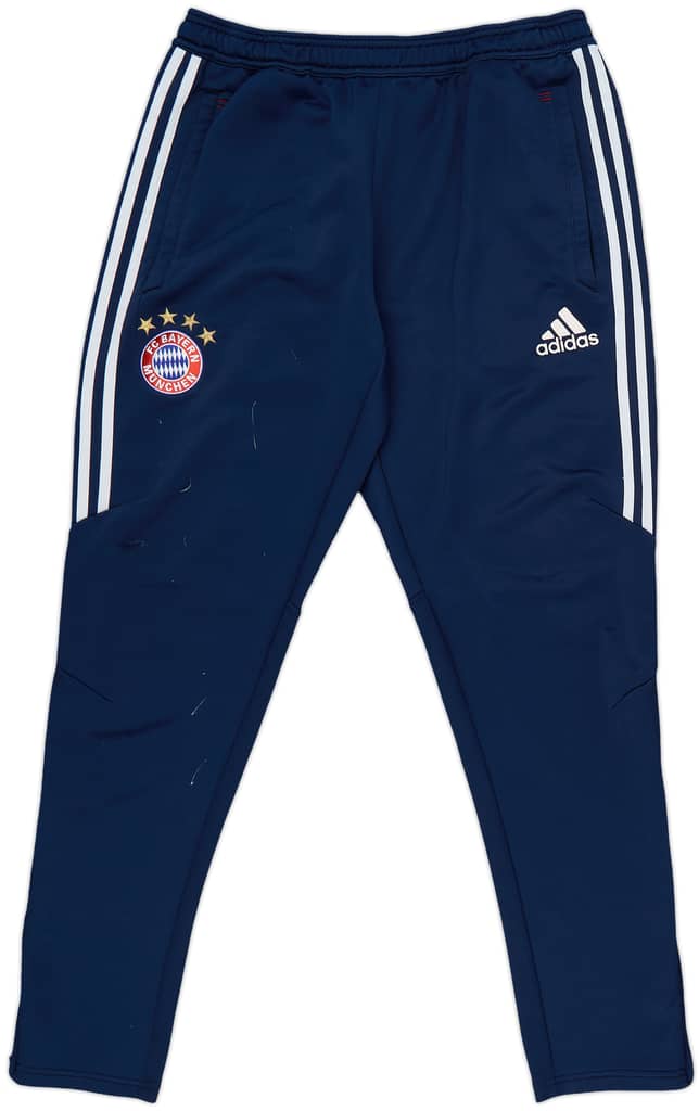 2017-18 Bayern Munich adidas Track Pants/Bottoms - 6/10 - (L)