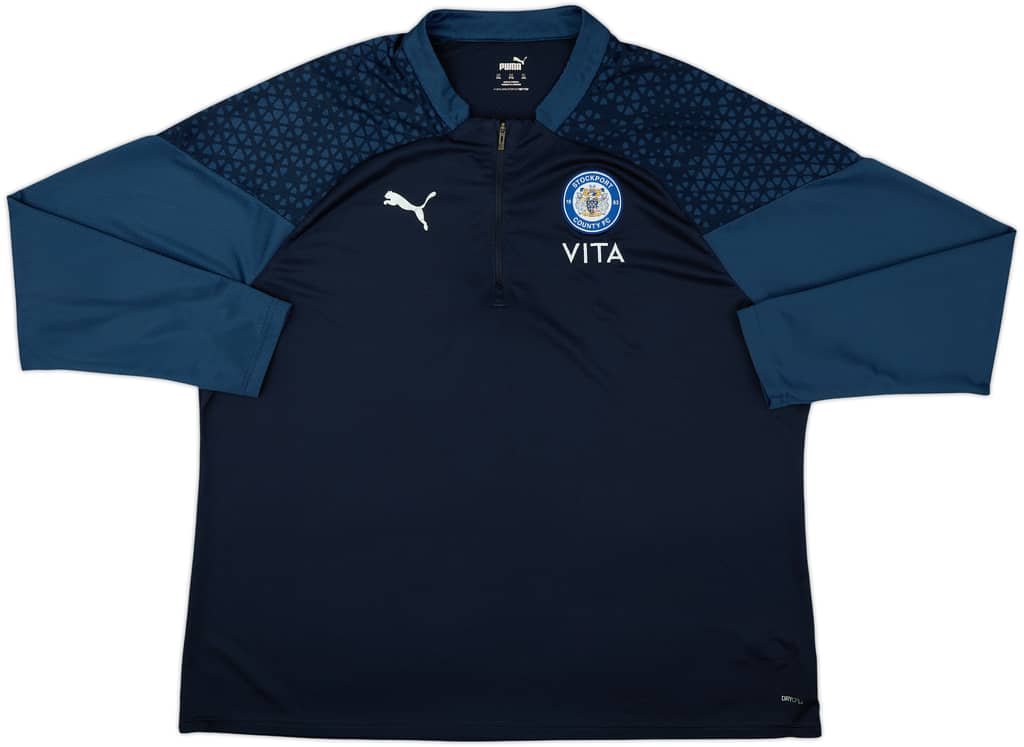 Top de entrenamiento con cierre de 1/4 Puma del Stockport County 2022-23 - 5/10 - (3XL)