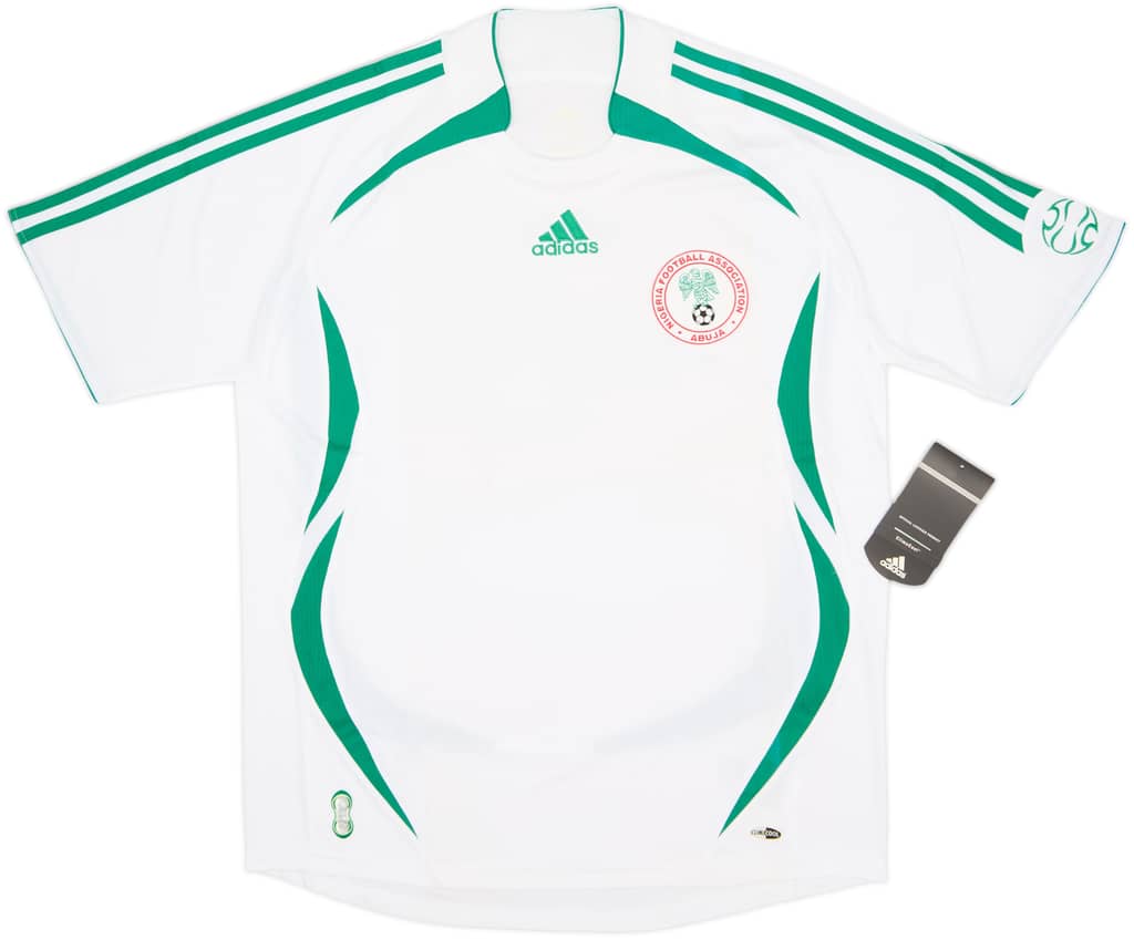 2006-07 Nigeria Away Shirt (M)