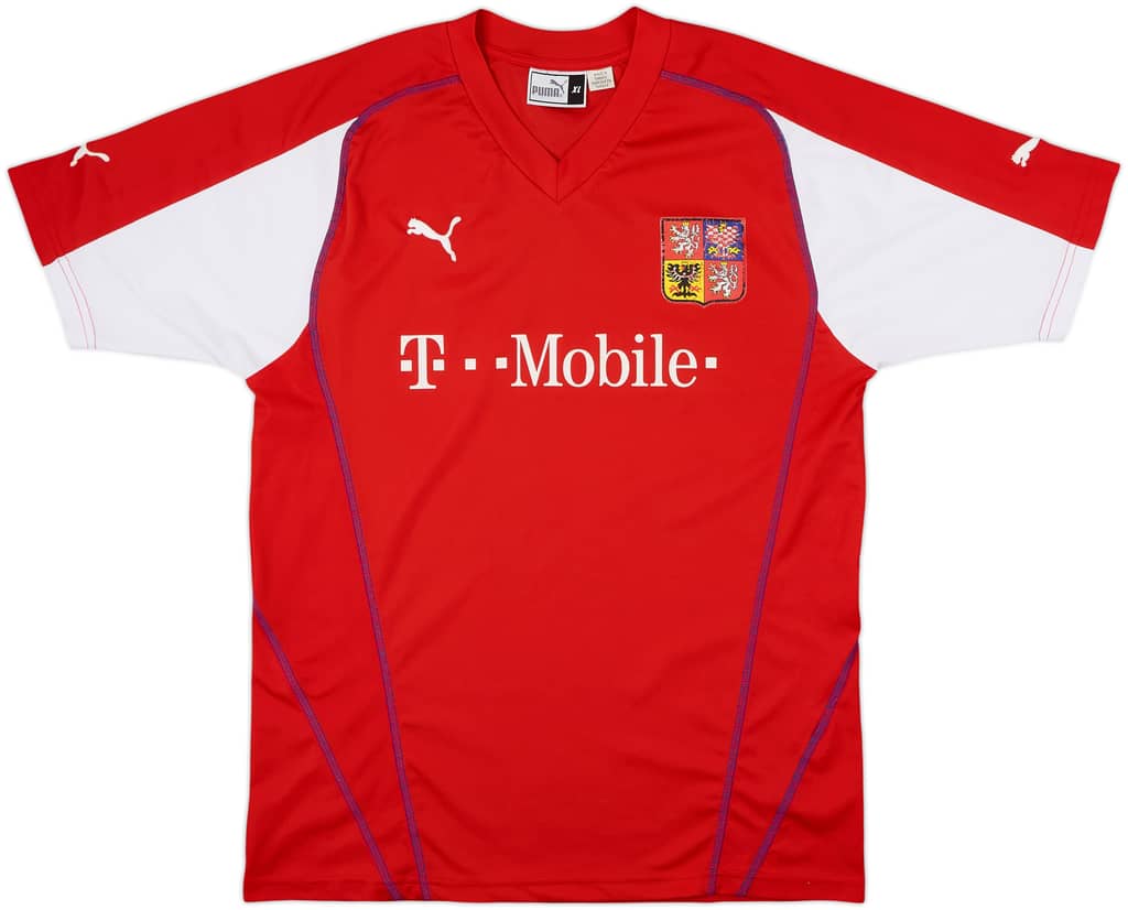 2004-05 Czech Republic Basic Home Shirt - 5/10 - (XL)