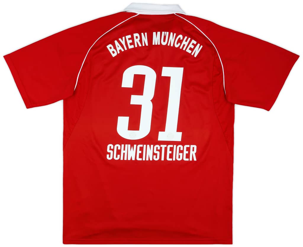 2005-06 Bayern Munich Home Shirt Schweinsteiger #31