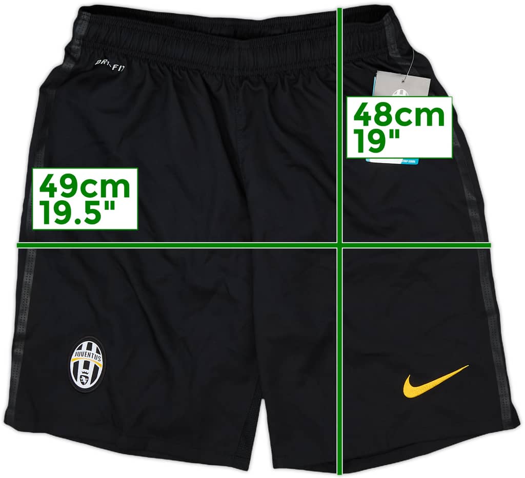2012-13 Juventus Away Shorts (M)