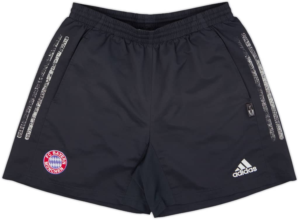 2005-06 Bayern Munich adidas Training Shorts - 5/10 - (L)