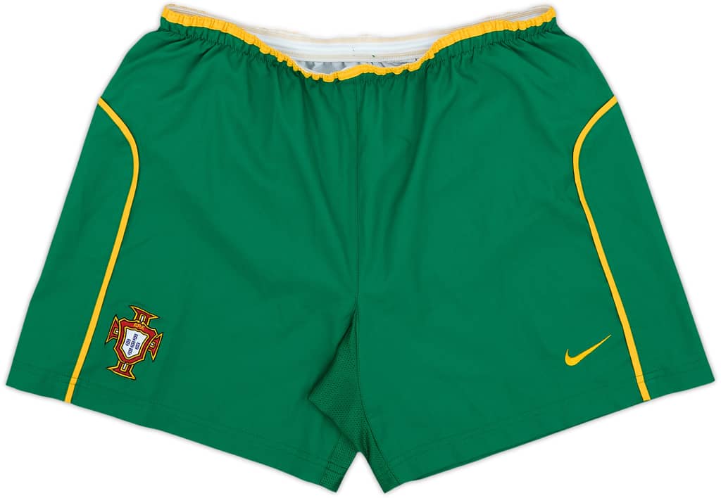 2002-04 Portugal Home Shorts - 8/10 - (L)