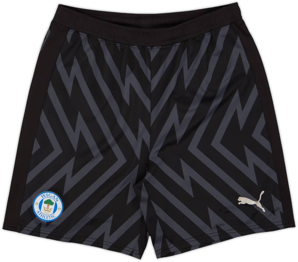 2019-20 Wigan GK Shorts - 8/10 - (M)