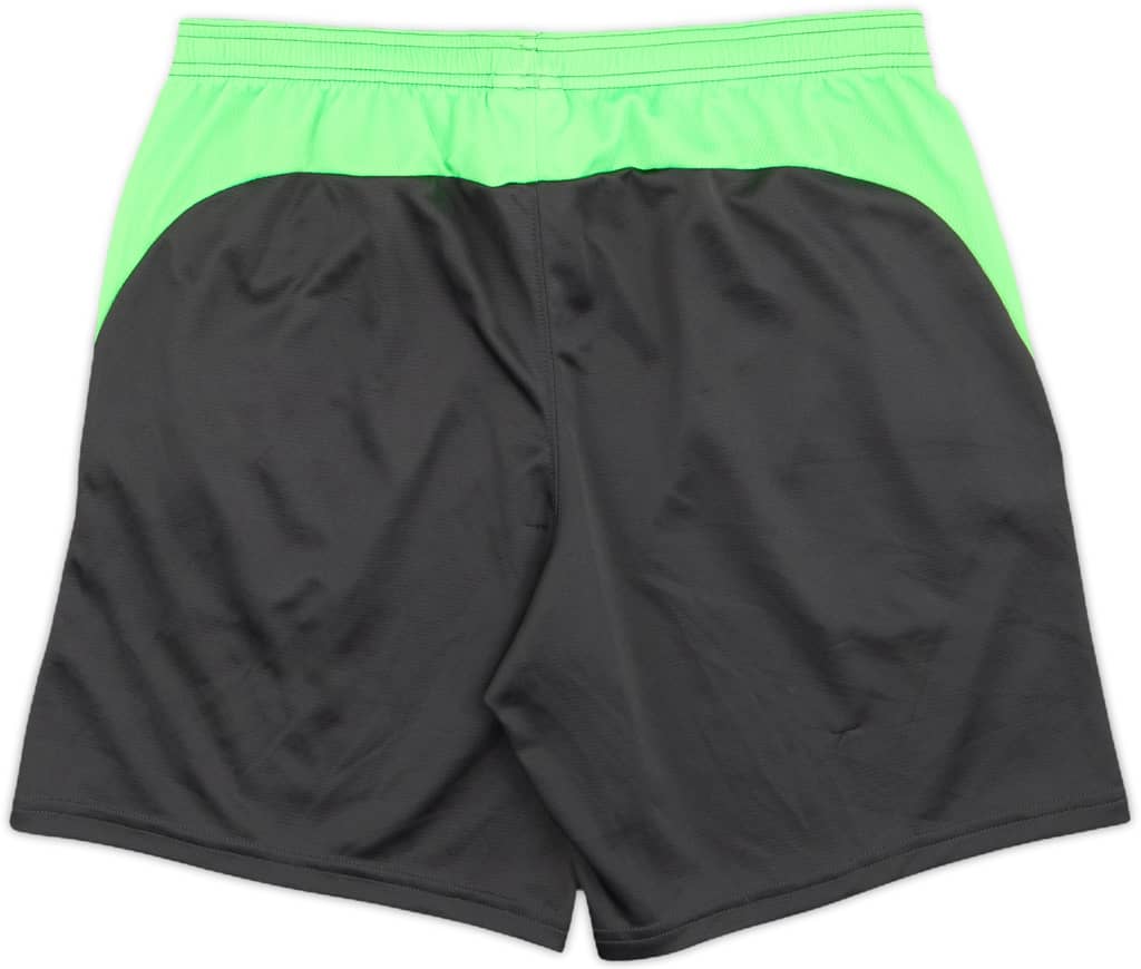 2020-21 Wolfsburg Nike Training Shorts - 8/10 - (M)