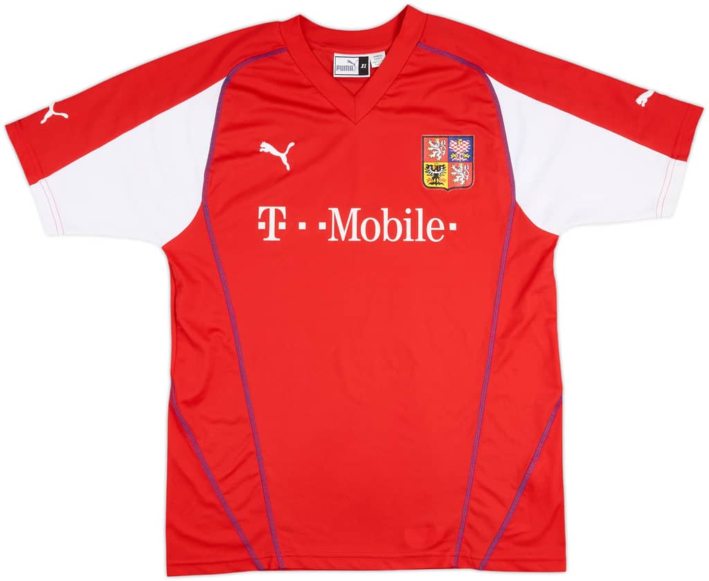 2004-05 Czech Republic Basic Home Shirt - 6/10 - (XL)