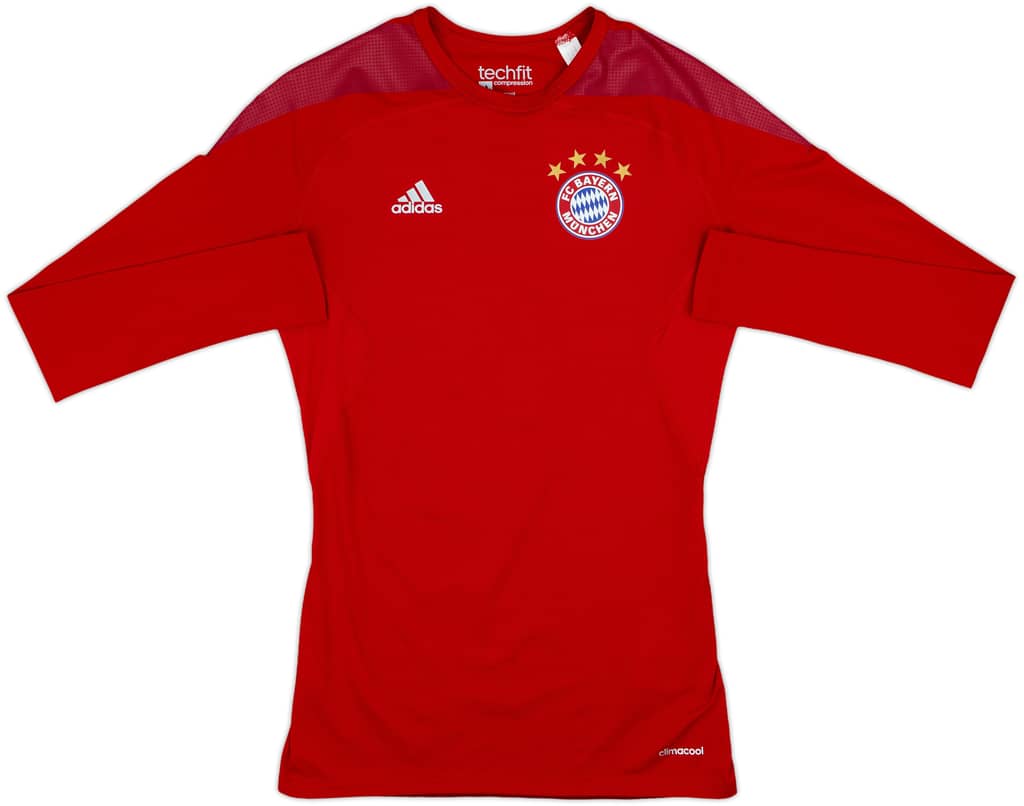 2015-16 Bayern Munich adidas Techfit Baselayer L/S Shirt - 7/10 - (M)