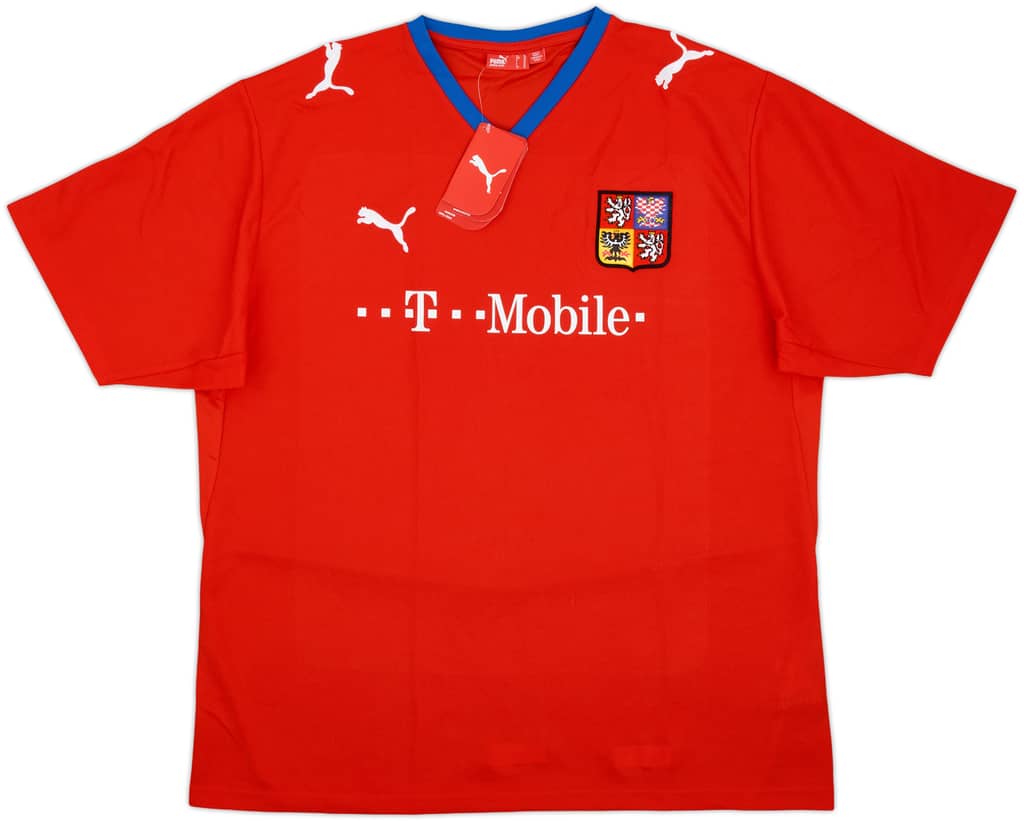 2008-09 Czech Republic Basic Home Shirt (XL)