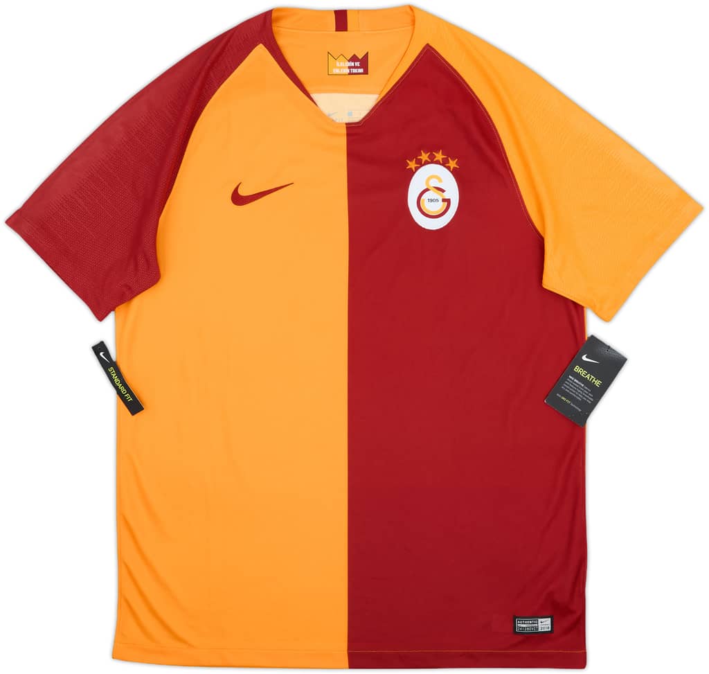 2018-19 Galatasaray Home Shirt (L)