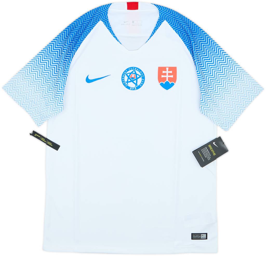 2018-19 Slovakia Away Shirt (M)