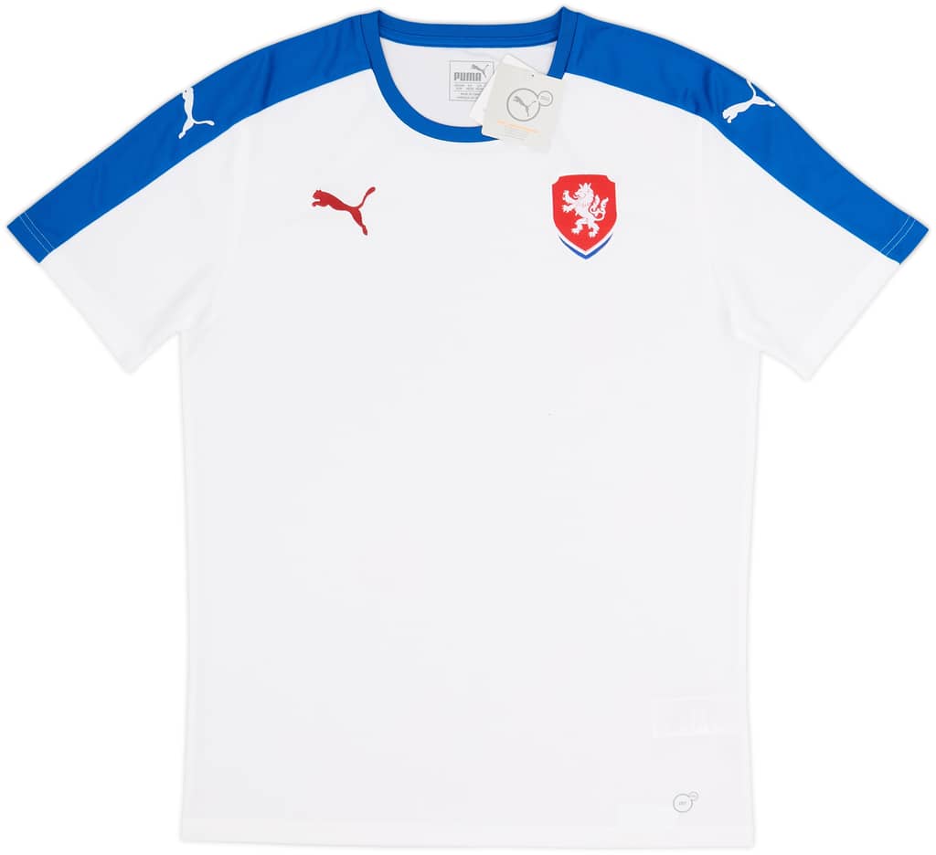 2016-17 Czech Republic Basic Away Shirt (M)