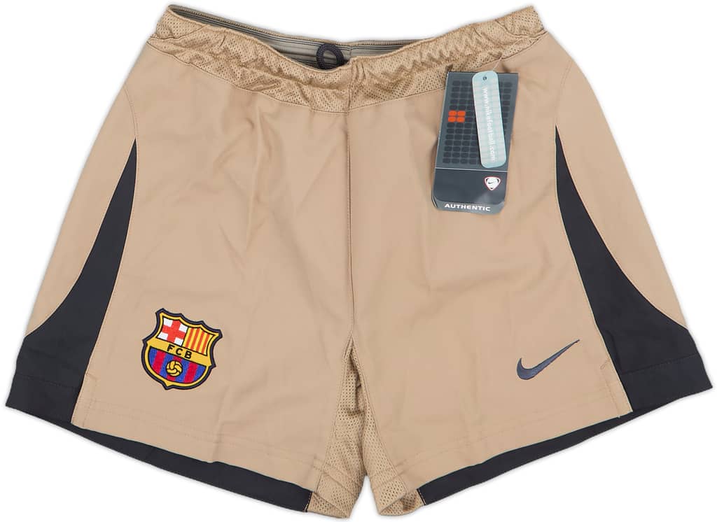 2003-04 Barcelona Away Shorts (M.Boys)