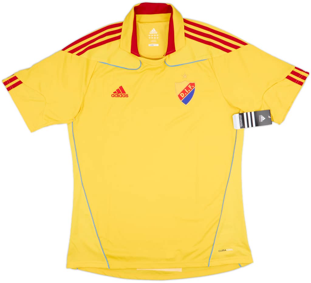 2010-11 Djurgardens Away Shirt (L)
