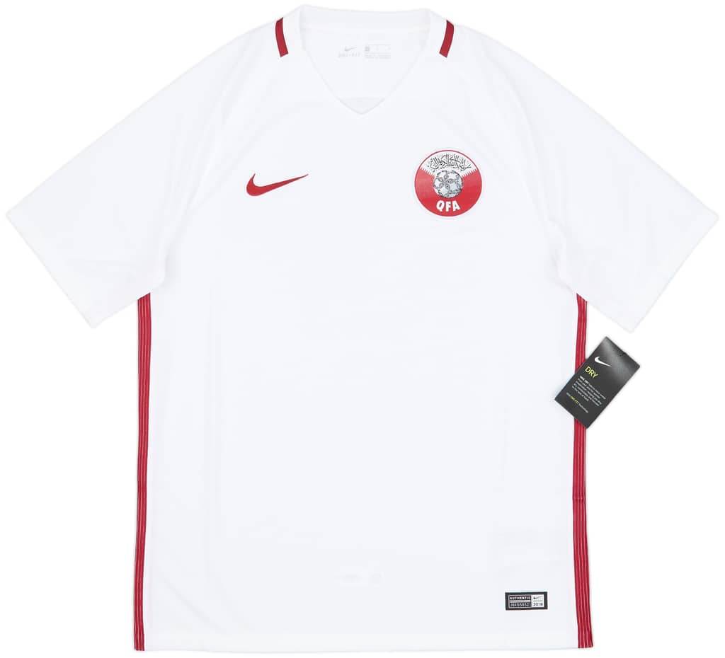 2016 Qatar Away Shirt (M)
