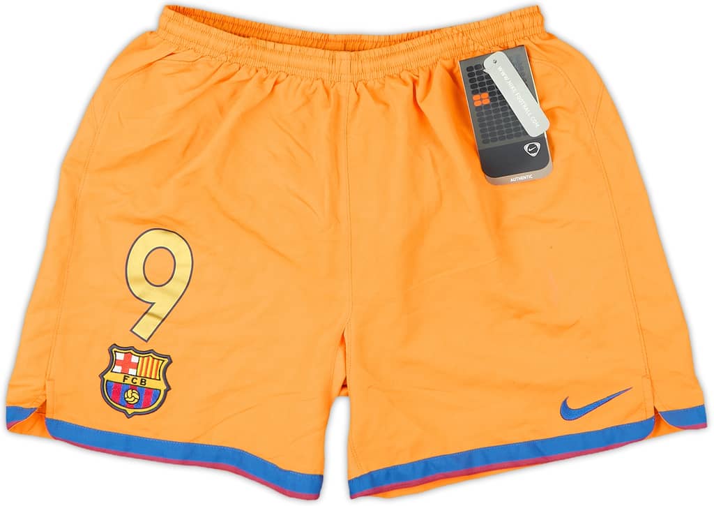 2006-07 Barcelona Away Shorts #9 (XL.Boys)