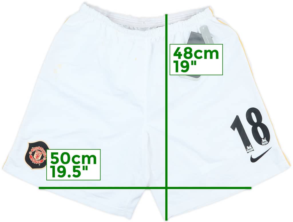 2006-07 Manchester United Home Shorts #18 (S)