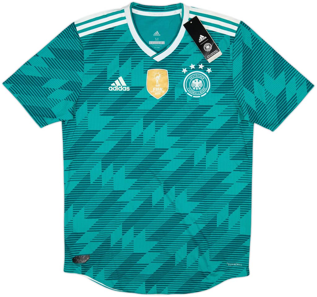 2018-19 Germany Authentic Away Shirt (M)