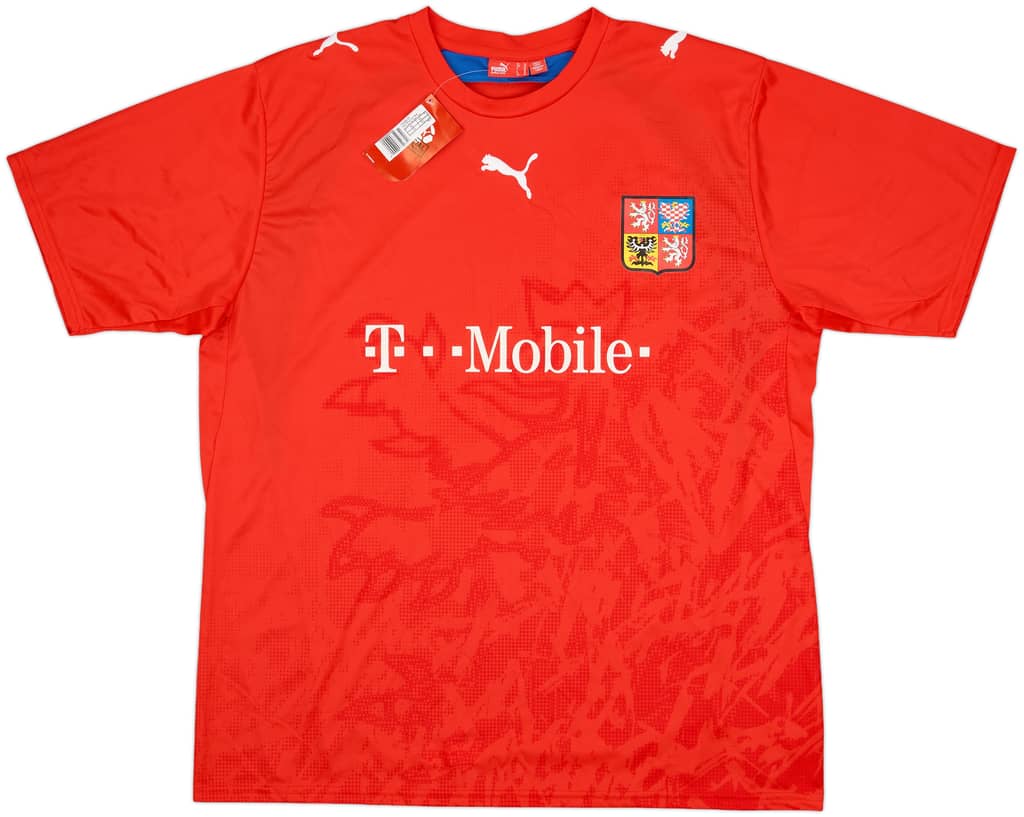 2006-08 Czech Republic Basic Home Shirt (XL)
