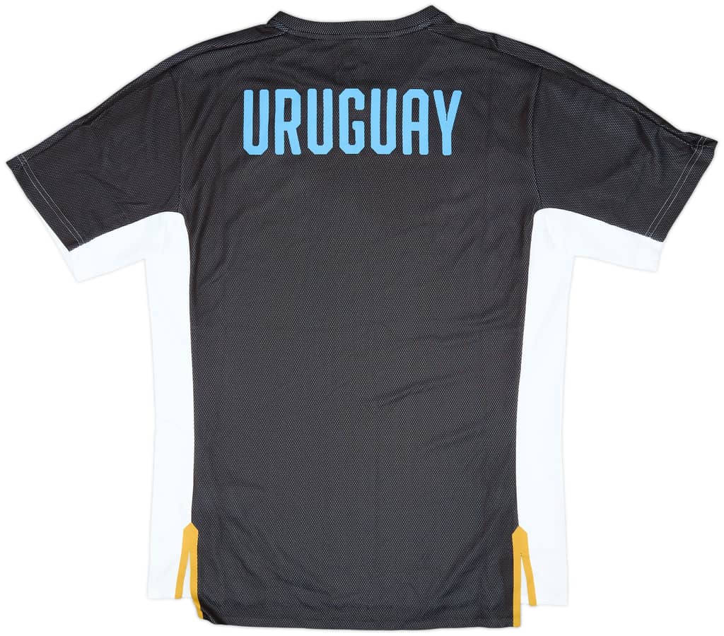 2018-19 Uruguay Puma Training Shirt (L)