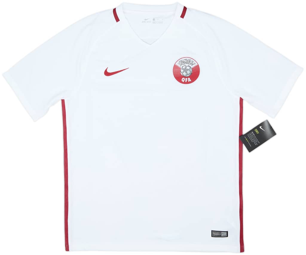 2016 Qatar Away Shirt (M)