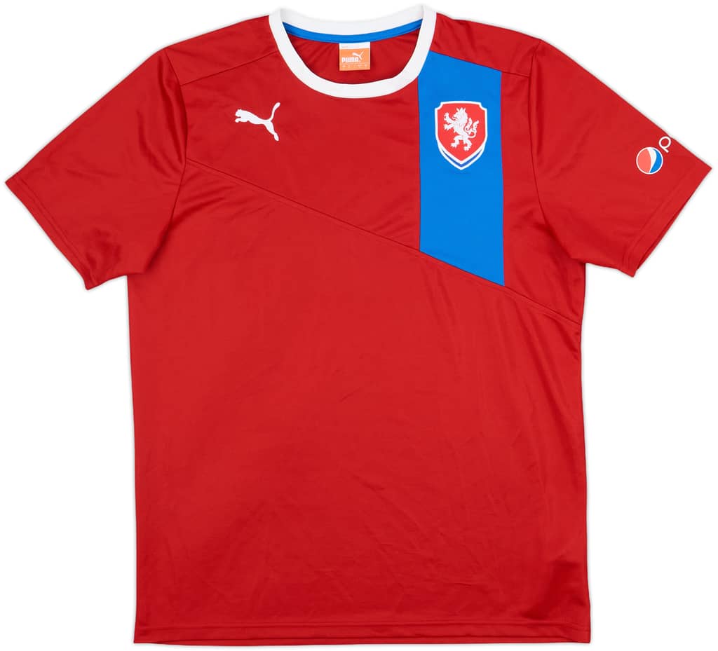 2012-13 Czech Republic Basic Home Shirt - 10/10 - (L)