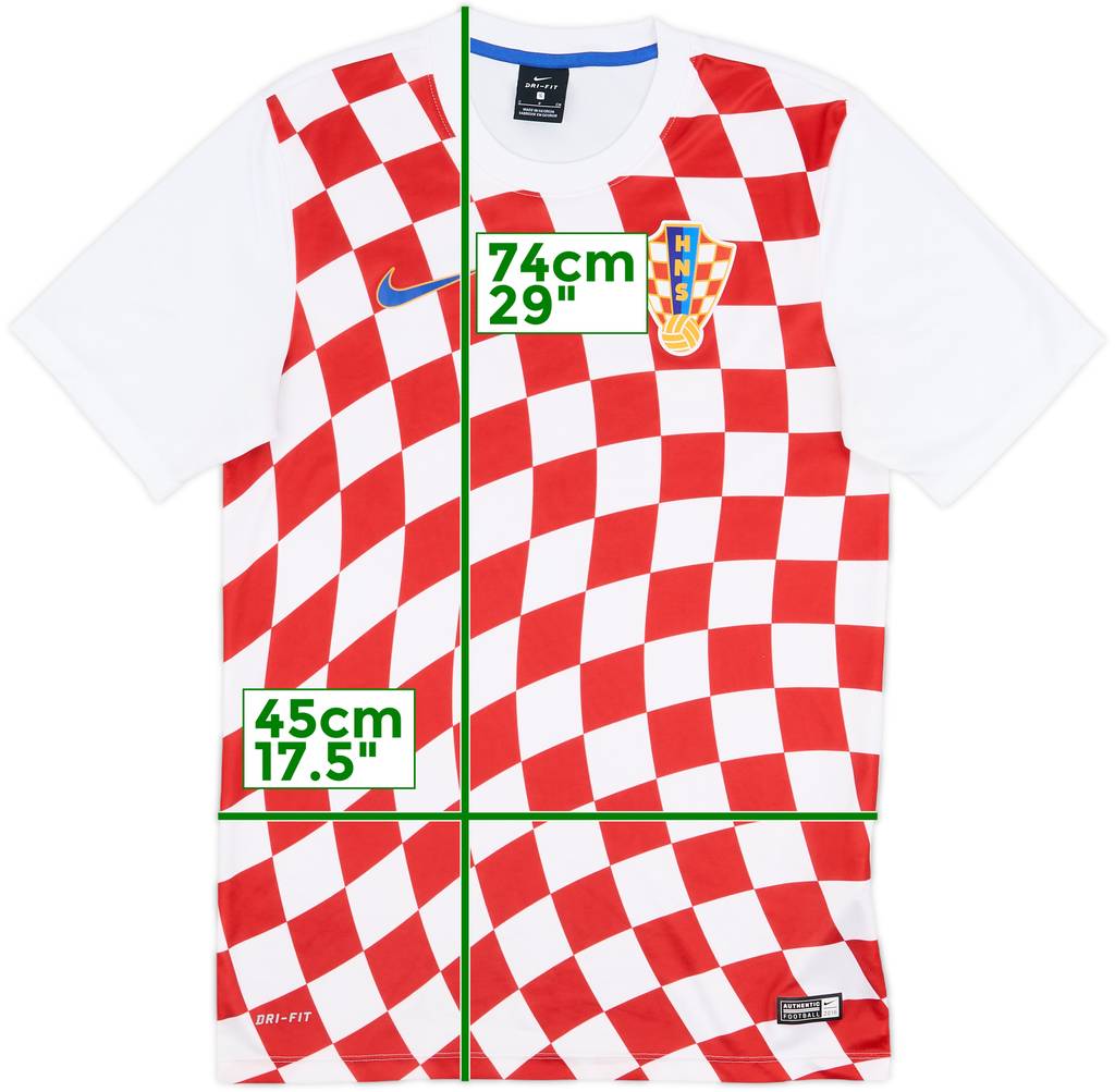 2016-18 Croatia Basic Home Shirt - 9/10 - (S)