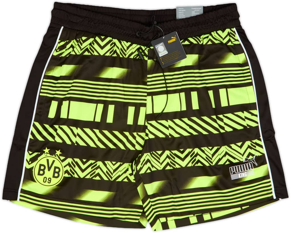 2021-22 Borussia Dortmund Puma Training Shorts (L)