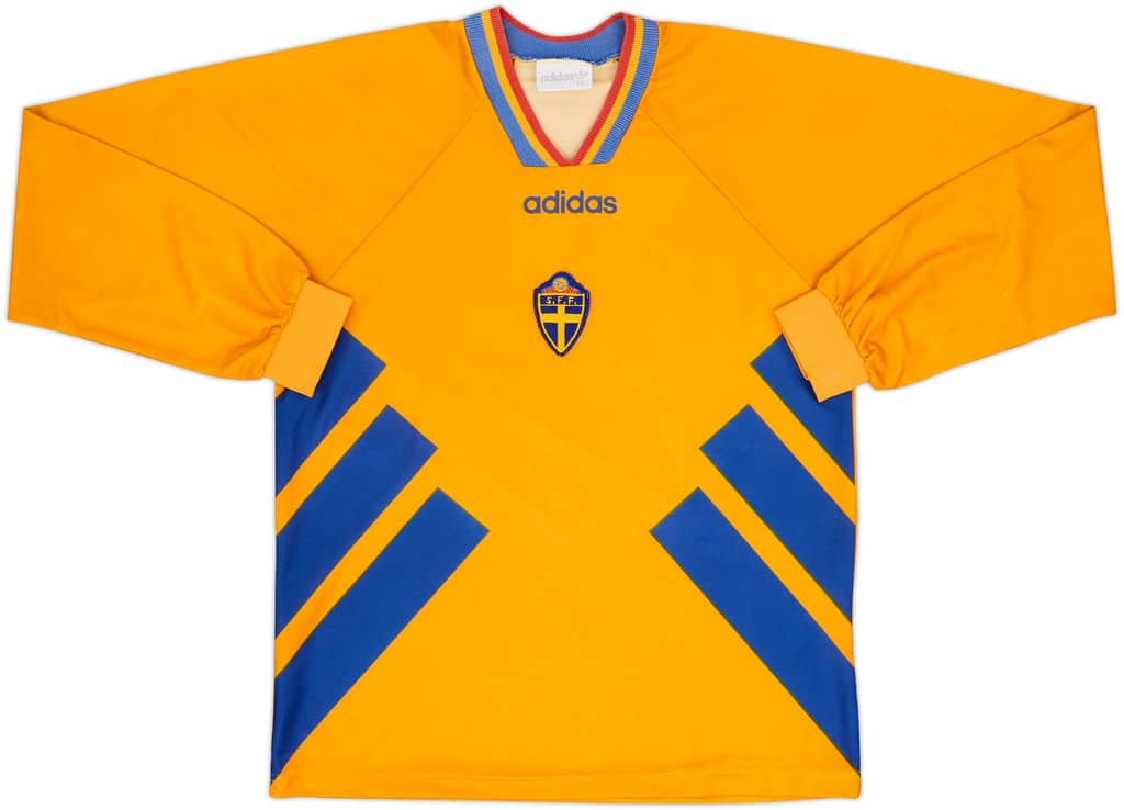 1994-96 Sweden Home L/S Shirt - 6/10 - (L)