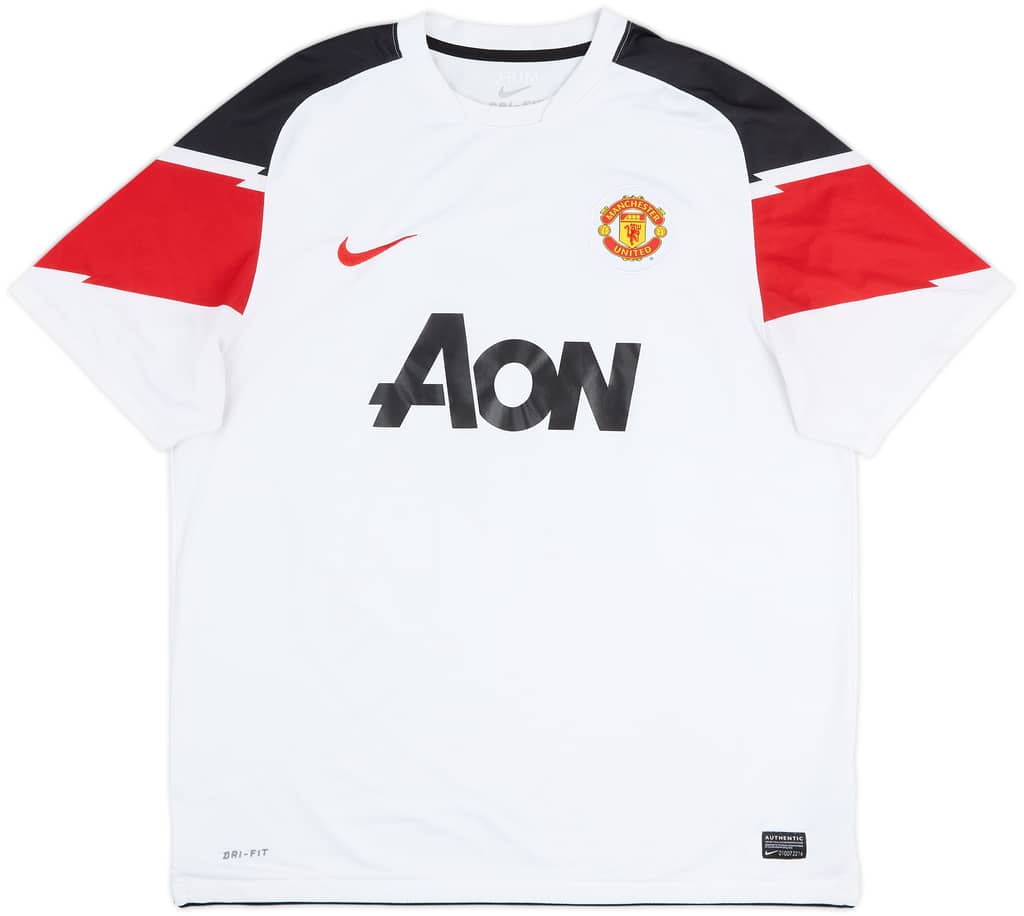 2010-12 Manchester United Away Shirt Carrick #16