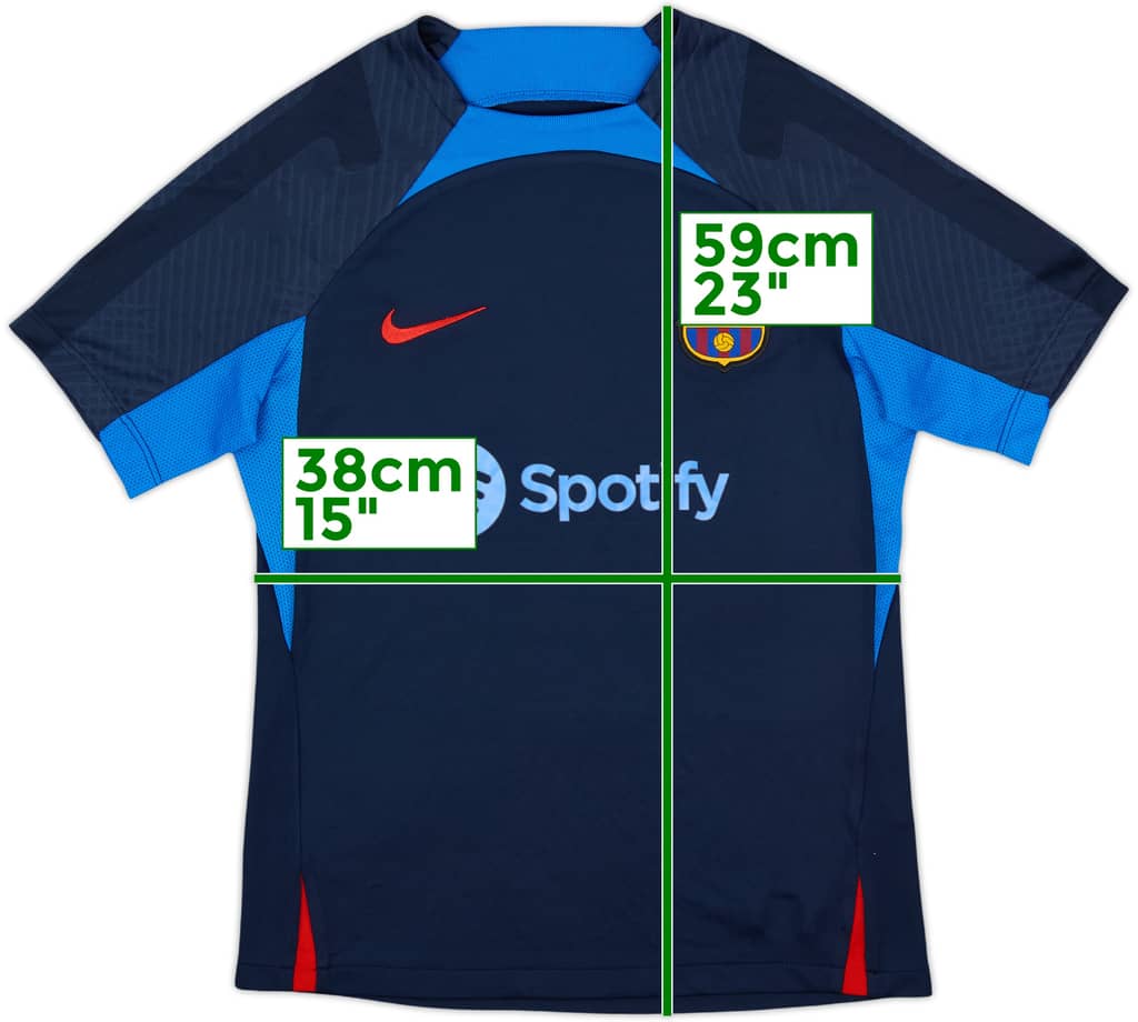 2022-23 Barcelona Nike Training Shirt - 9/10 - (L.Boys)