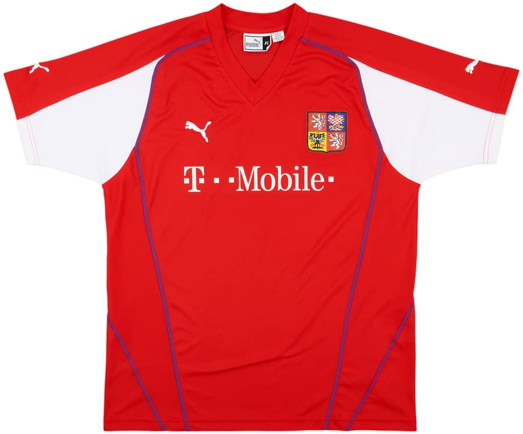 2004-05 Czech Republic Basic Home Shirt - 9/10 - (XL)