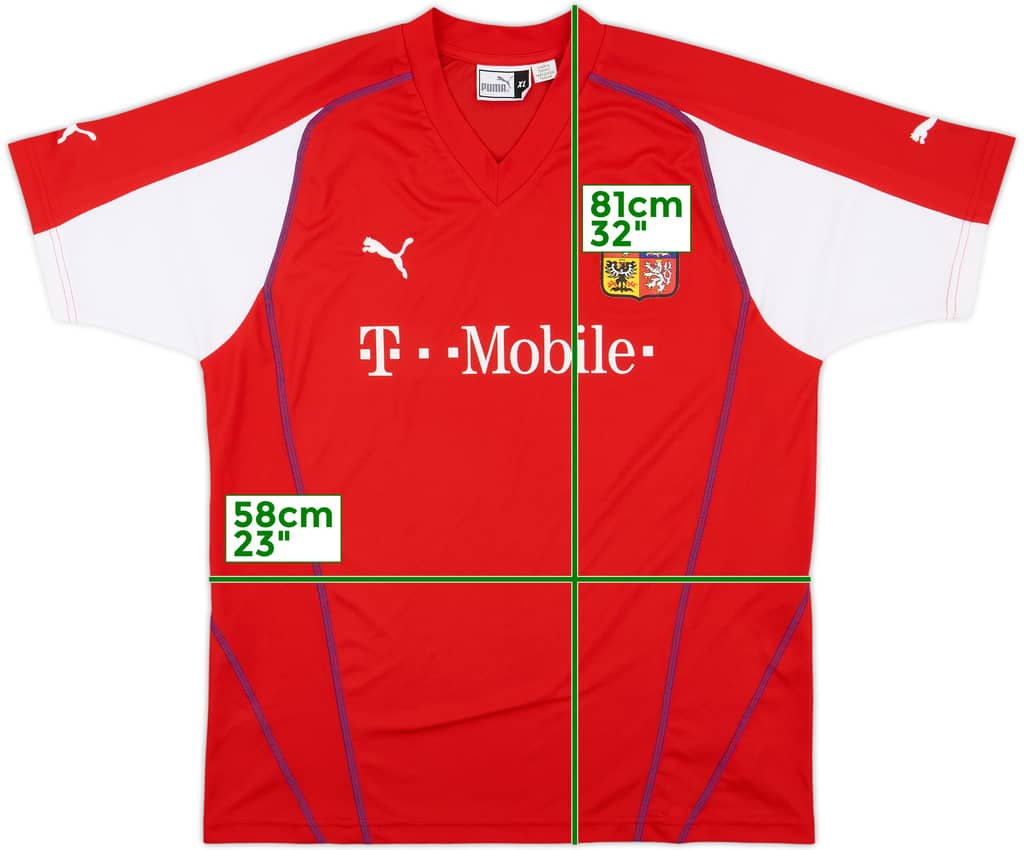 2004-05 Czech Republic Basic Home Shirt - 9/10 - (XL)
