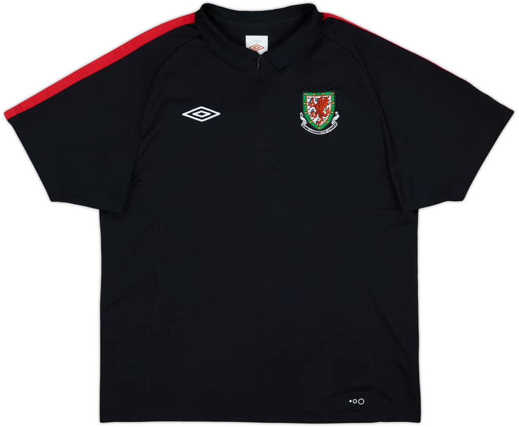 2010-12 Wales Umbro 1/4 Zip Polo Shirt - 7/10 - (L)