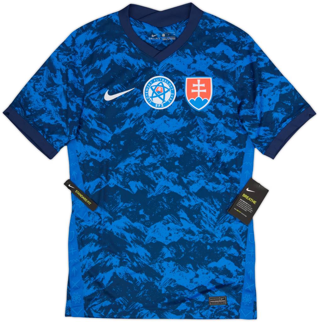 2020-21 Slovakia Home Shirt (S)