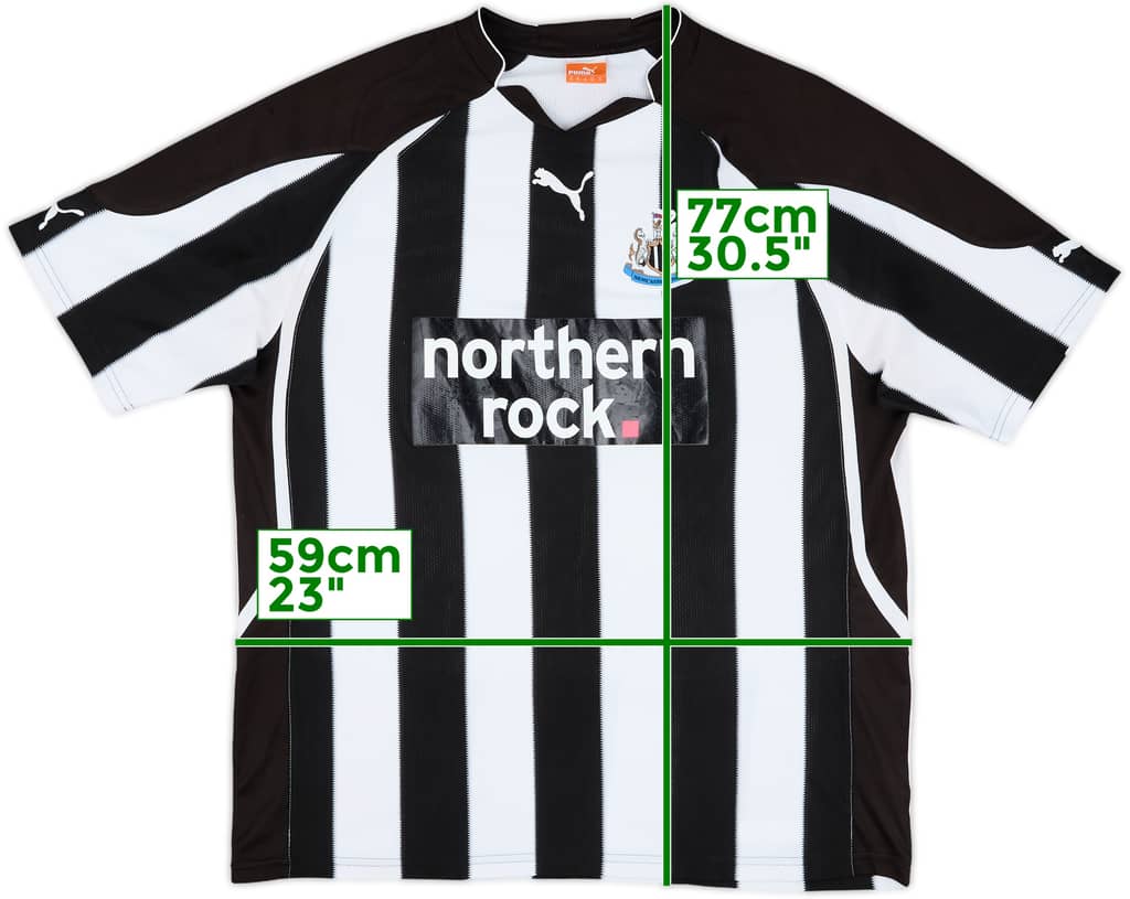 2010-11 Newcastle Home Shirt - 4/10 - (XL)
