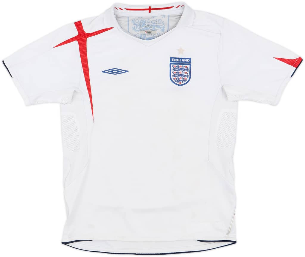2005-07 England Home Shirt - 4/10 - (M.Boys)