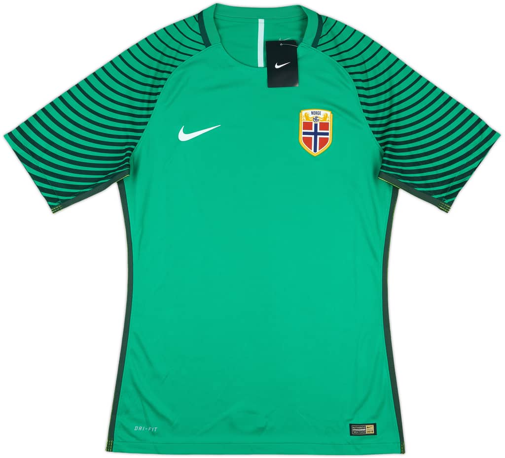 2016-17 Norway Player Issue GK S/S Shirt (M)