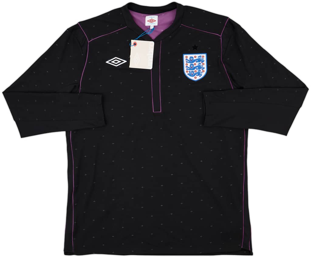 2010-11 England GK Shirt (XL)