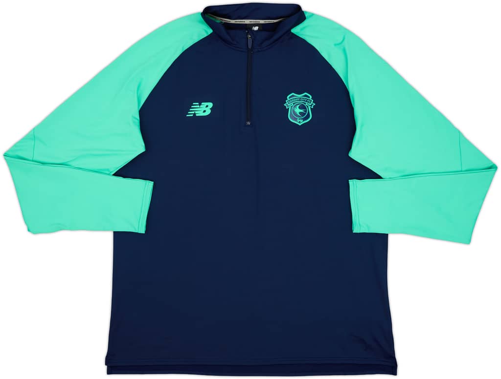 Top de entrenamiento con cremallera de 1/4 New Balance del Cardiff City 2023-24 - 8/10 - (XXL)
