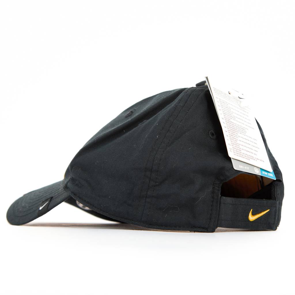 2014-15 Juventus Nike Cap (Adults)