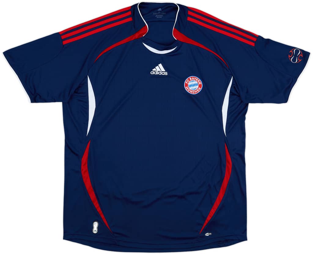 2021-22 Bayern Munich adidas Teamgeist Training Shirt - 10/10 - (XL)