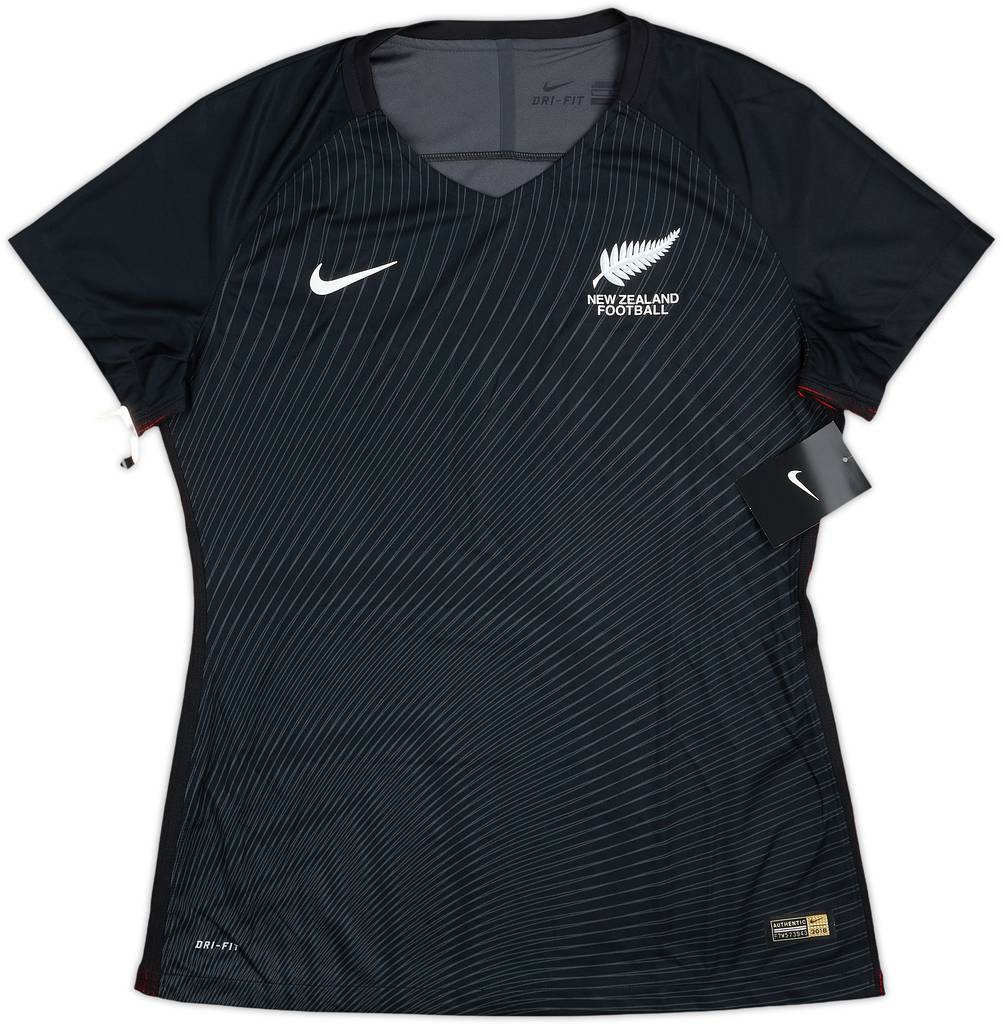 2016-18 New Zealand Player Issue Away Shirt (Women's L)