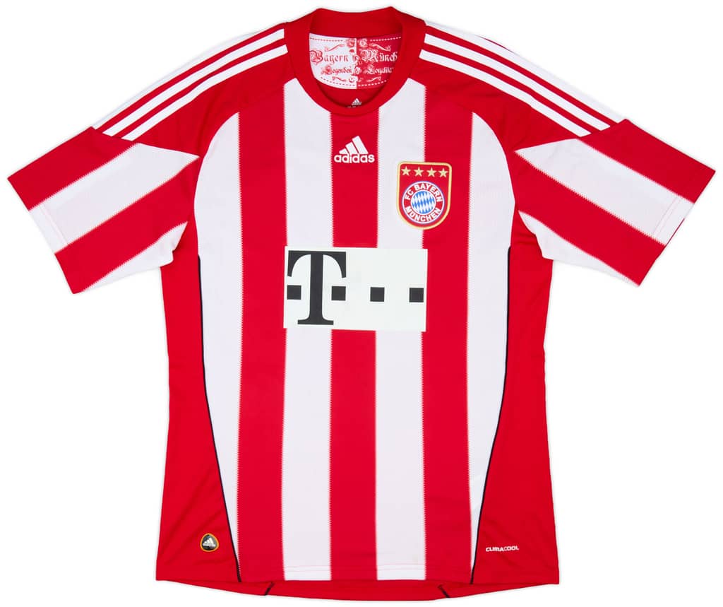 2010-11 Bayern Munich Home Shirt Robben #10