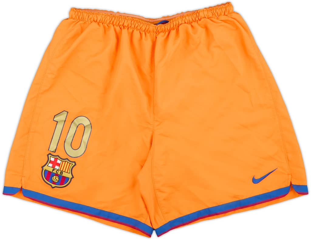 2006-07 Barcelona Away Shorts (Ronaldinho) #10 - 7/10 - (L)