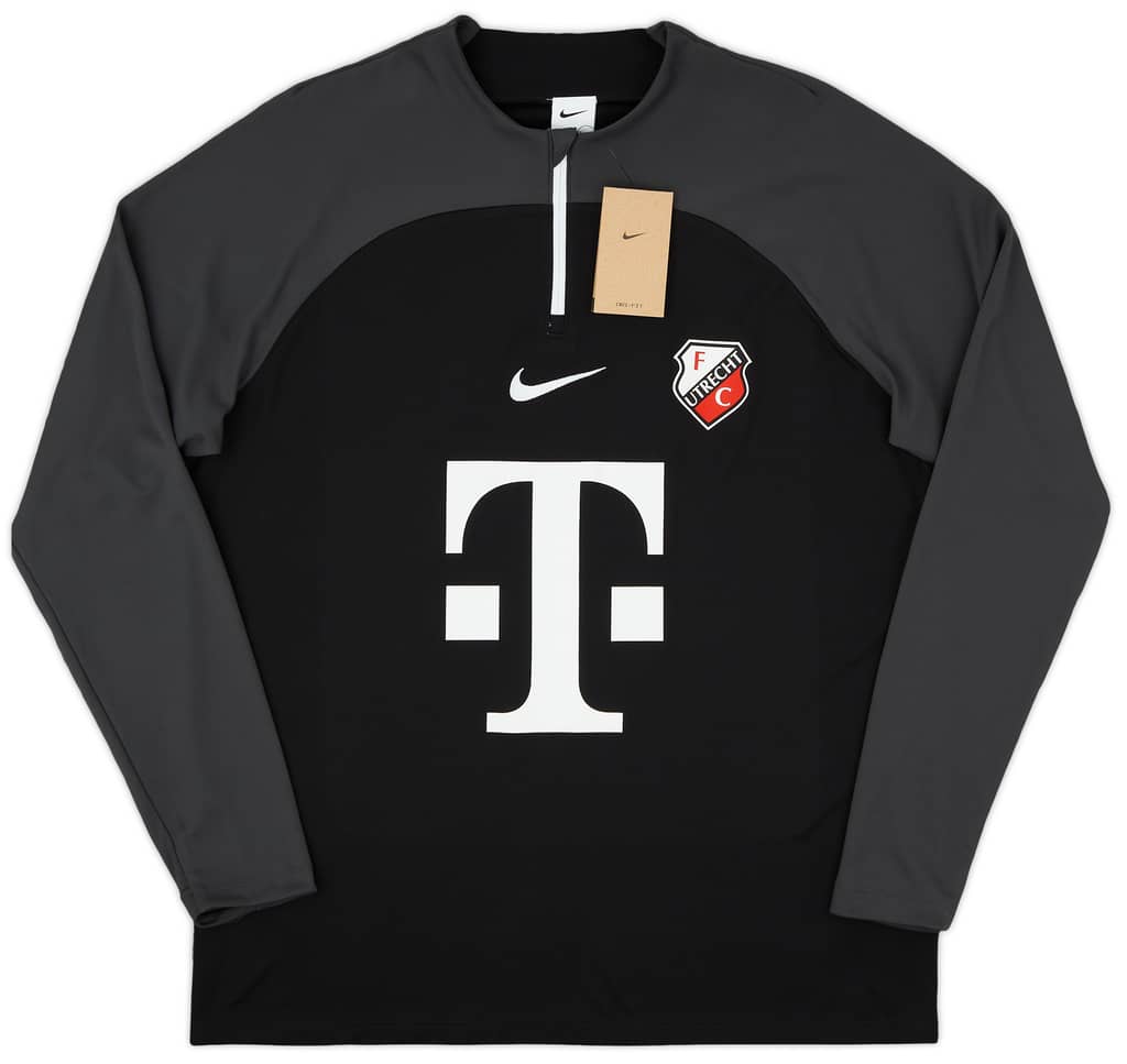 2022-23 Utrecht Nike 1/4 Zip Training Top - (XL)