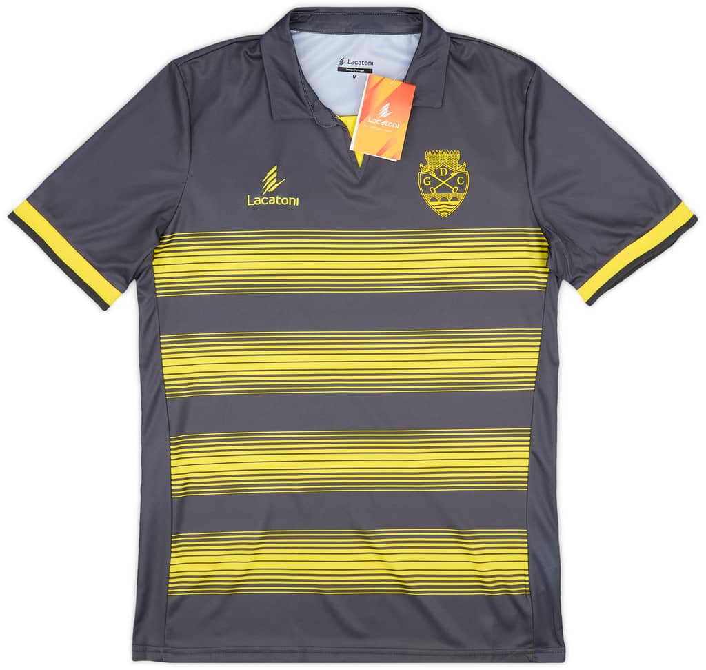 2018-19 Chaves Third Shirt
