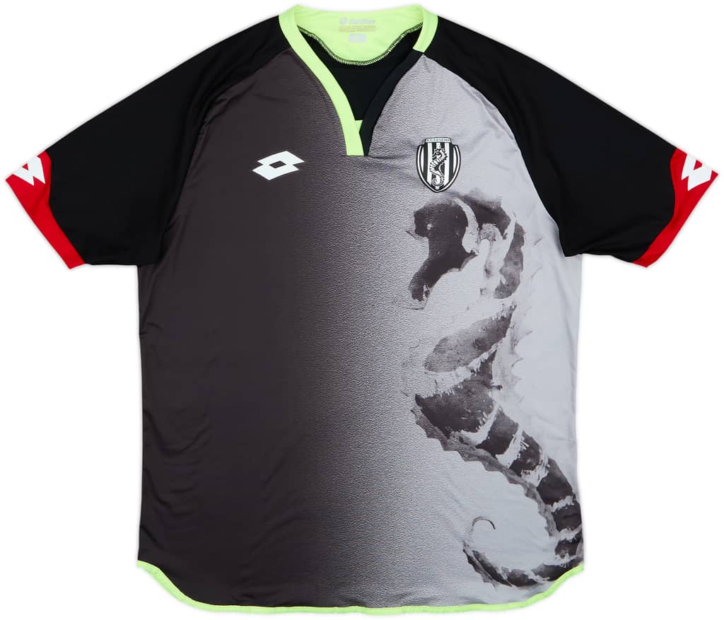 2016-17 Cesena Away Shirt - 8/10 - (XL)