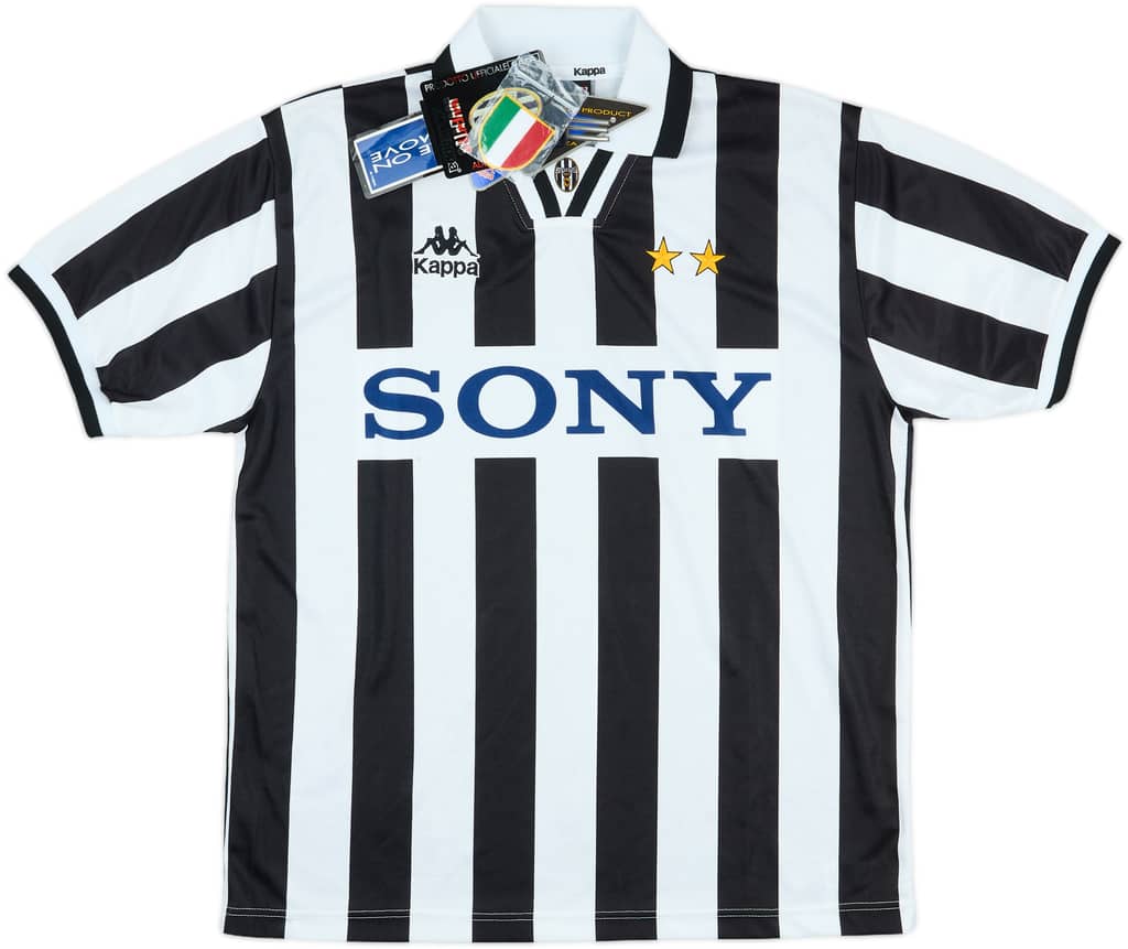 1995-97 Juventus Home Shirt (M)